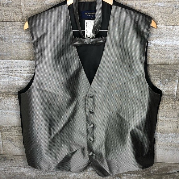 Mel Howard New York NWT mens large vest and bowtie set $125 value - Picture 1 of 5
